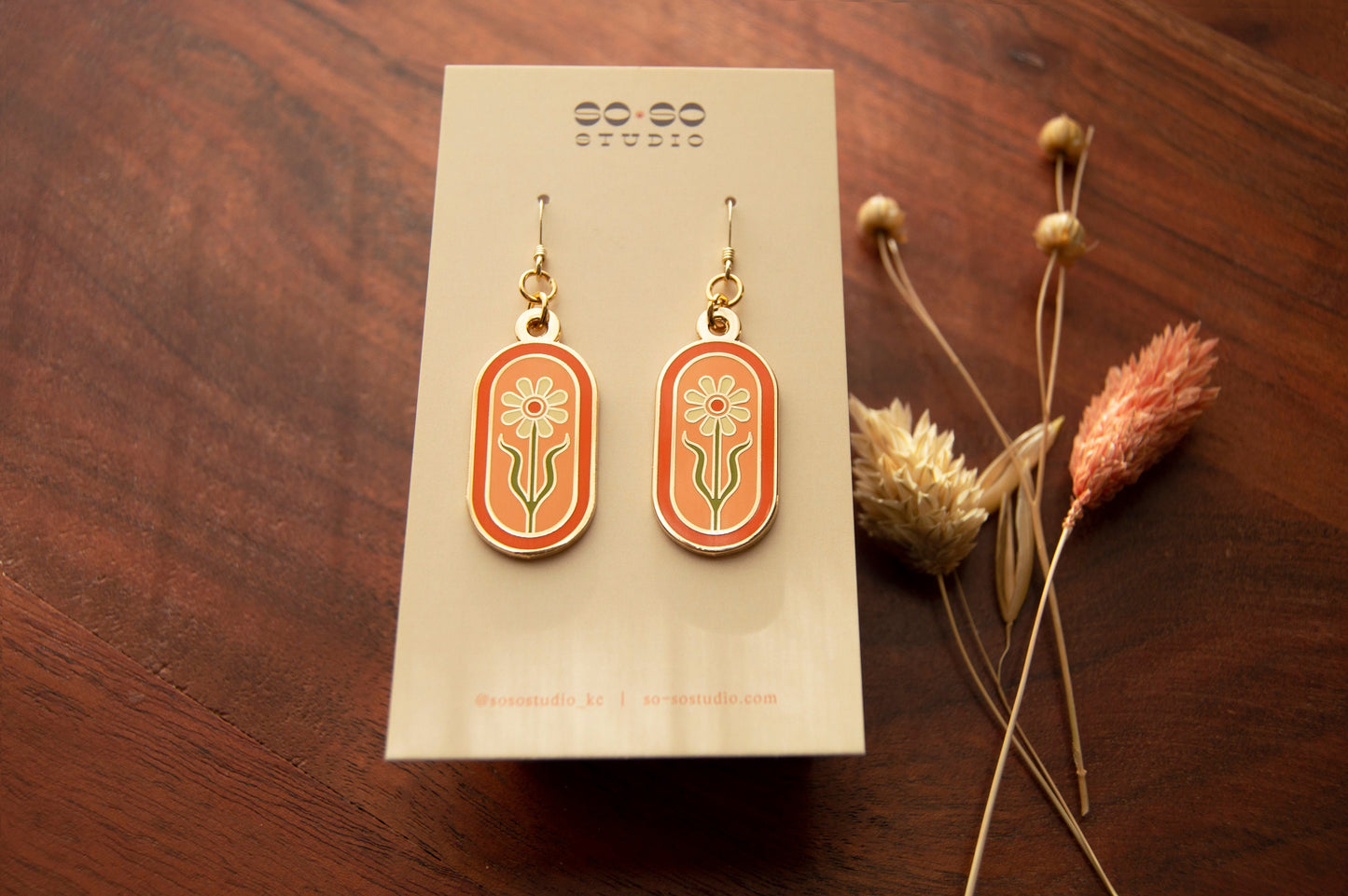 Retro Daisy Earrings